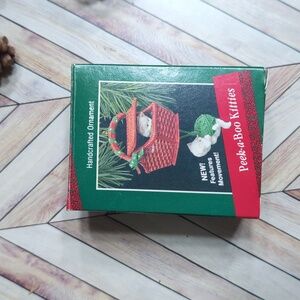 Vintage 1988 Hallmark Peekaboo Kitties Red Basket Handcrafted Keepsake Ornament